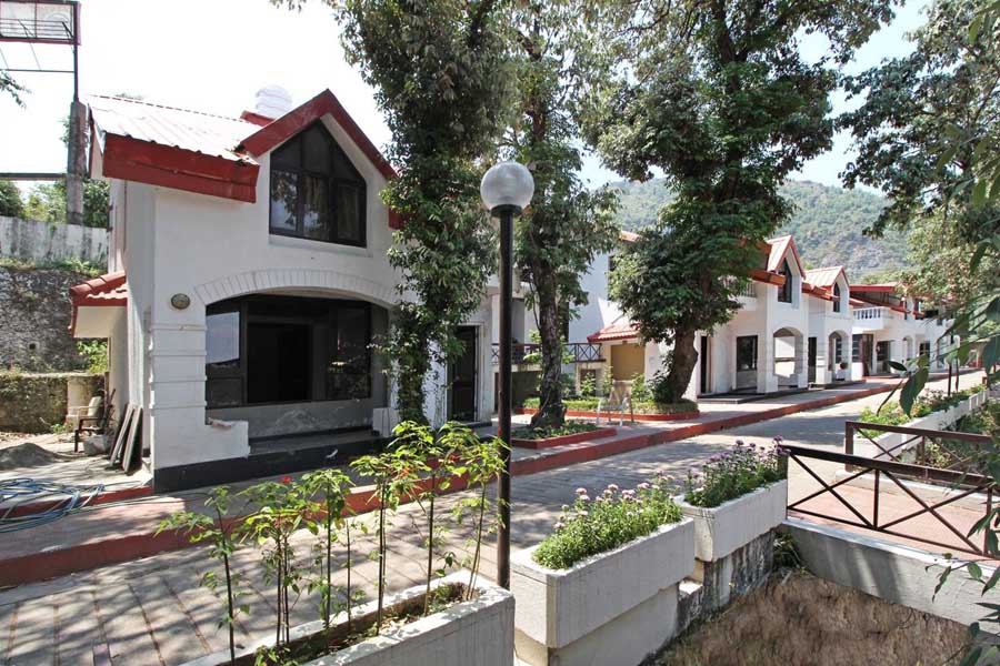 Surbee Resorts Mussoorie 