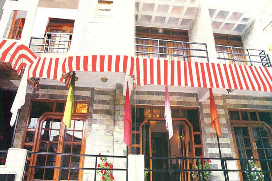 Hotel Radha Continental Nainital
