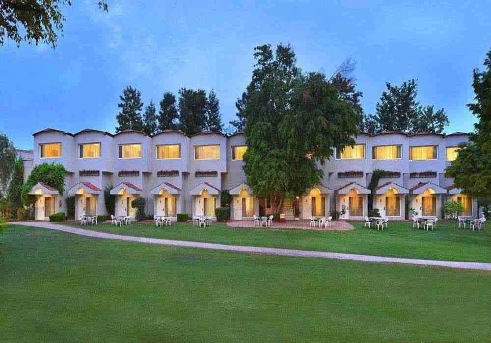 Best Western Resort Country Club Manesar