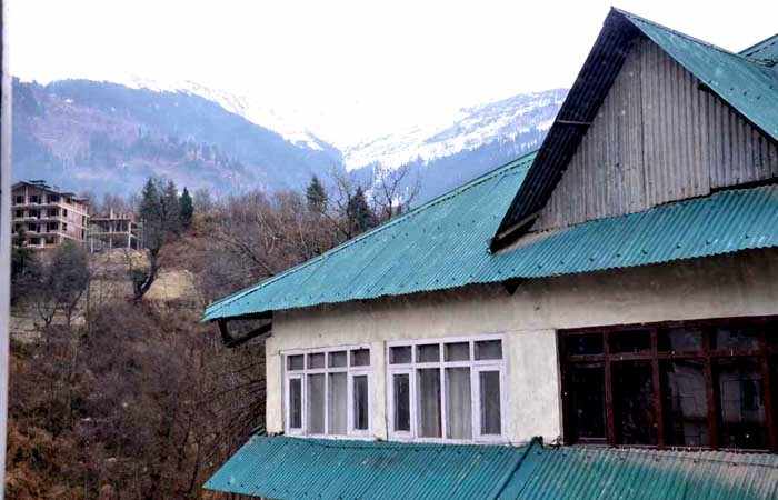 Hotel Priyanshi Manali