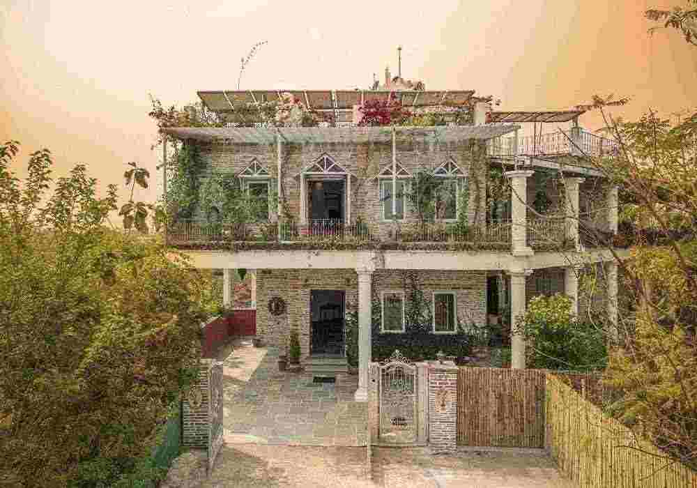 Moonstone Bhopal amã Stays & Trails