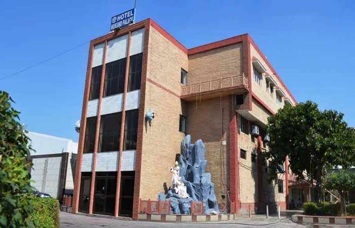 Hotel Mukund Palace Manali