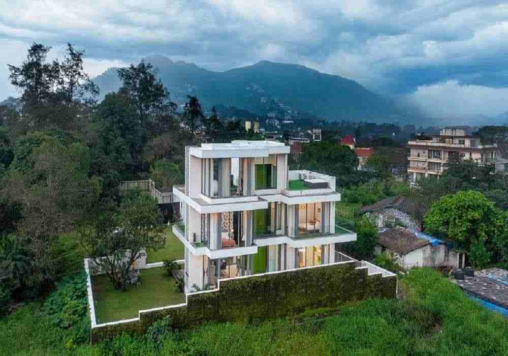 Sluice House Lonavala ama Stays & Trails