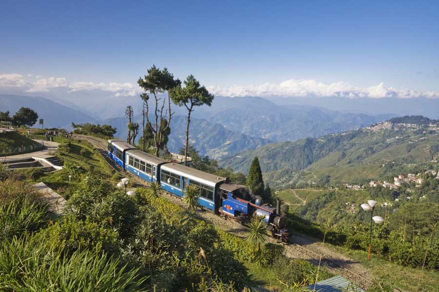 darjeeling gangtok tour package from delhi