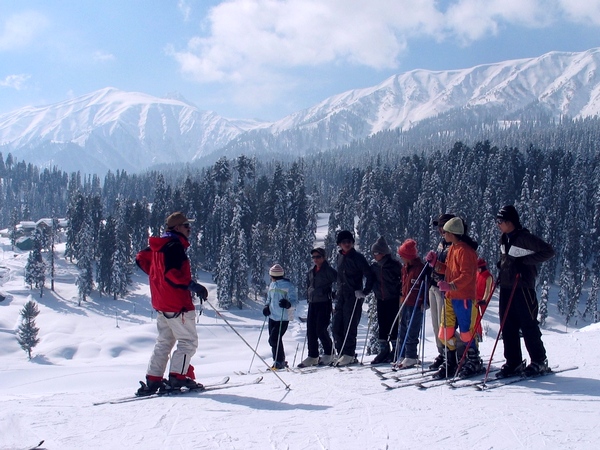 Gulmarg Skiing Tour