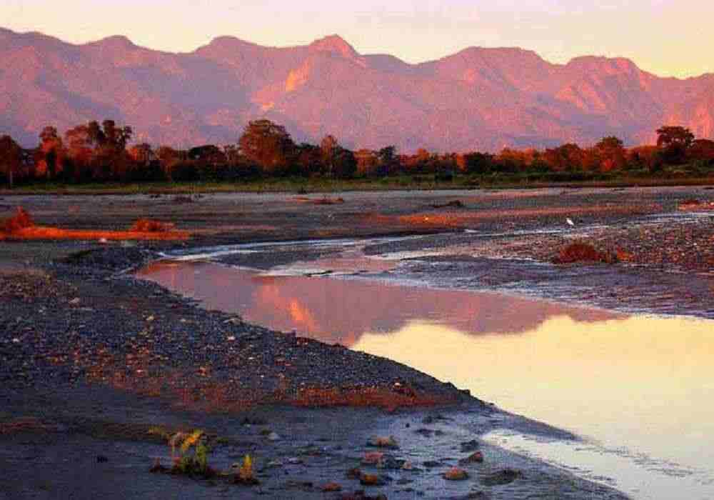 Alipur Monsoon Package