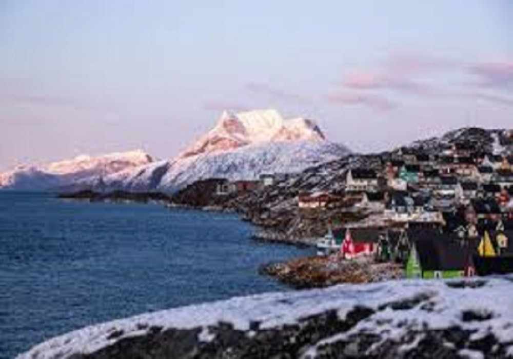 Greenland Christmas Package
