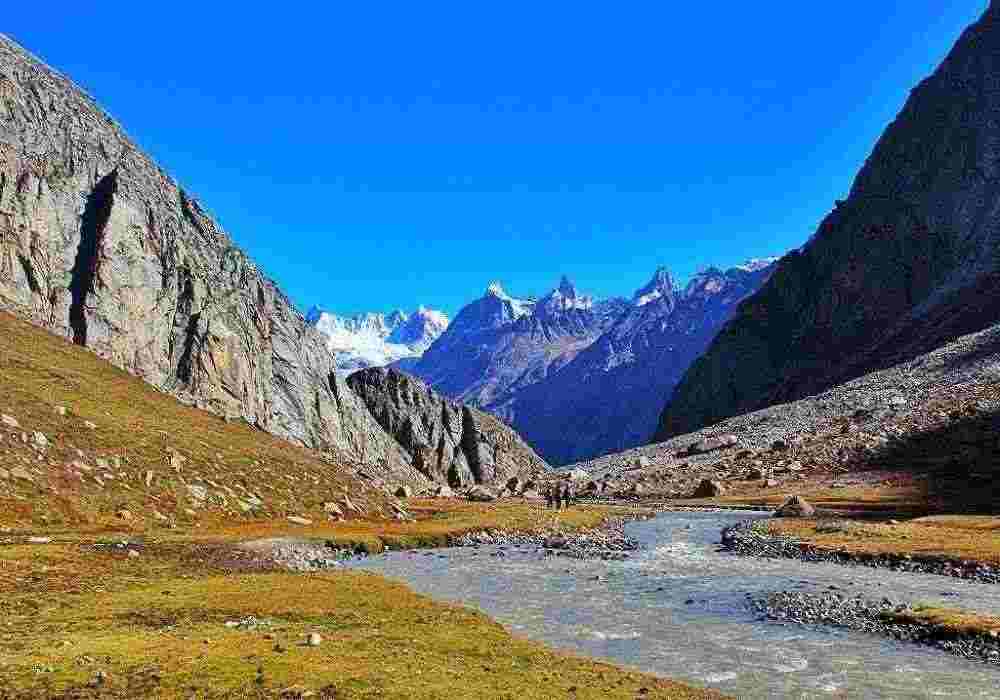 Hampta Pass Monsoon Package