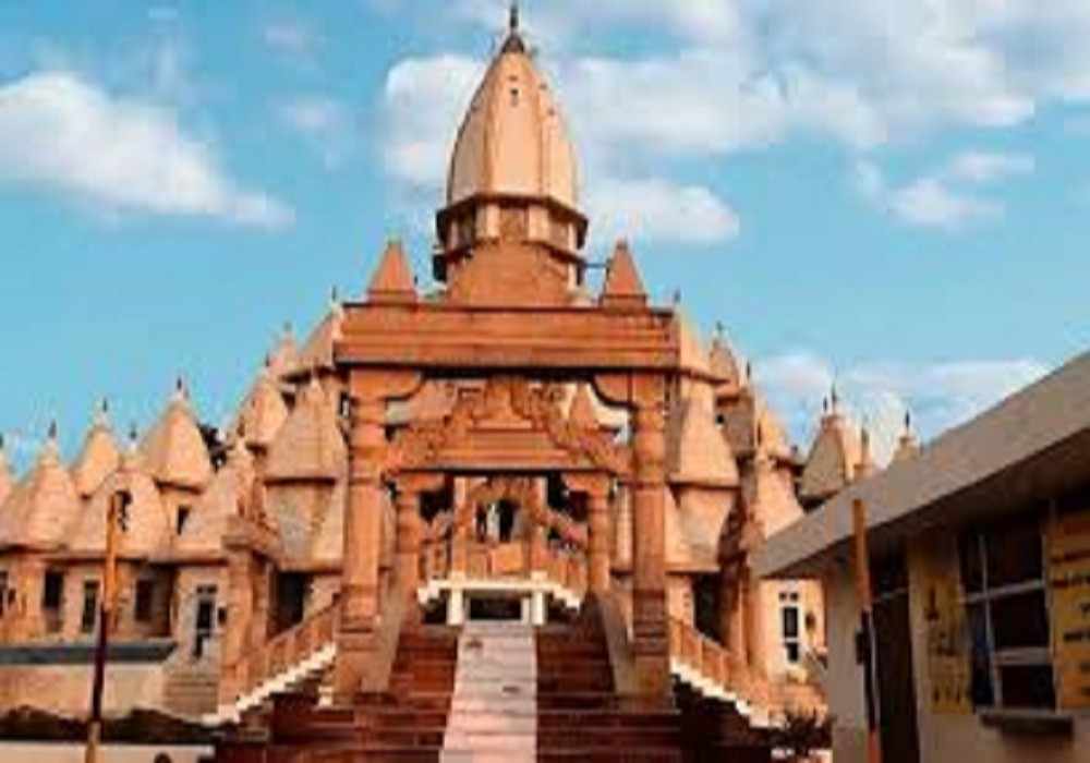 Hastinapur New Year Package