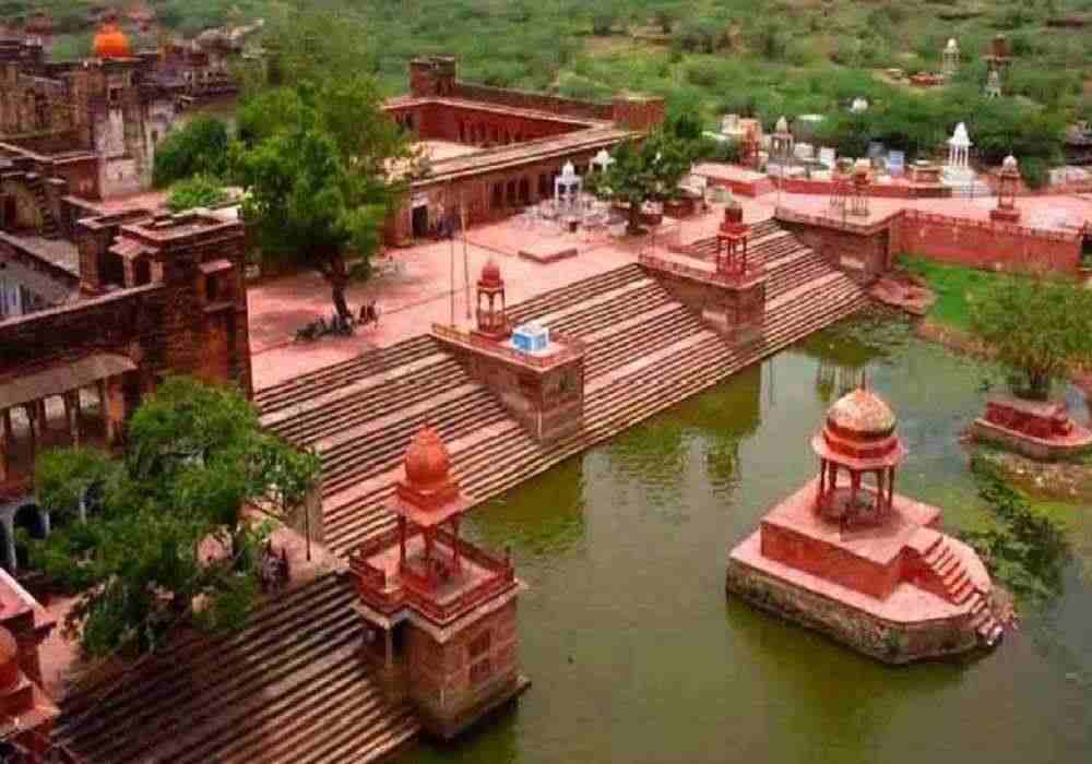 Jhansi Weekend Package