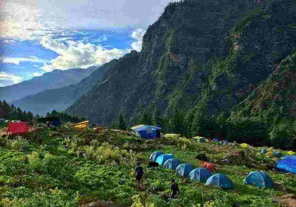 Kheerganga Weekend Package