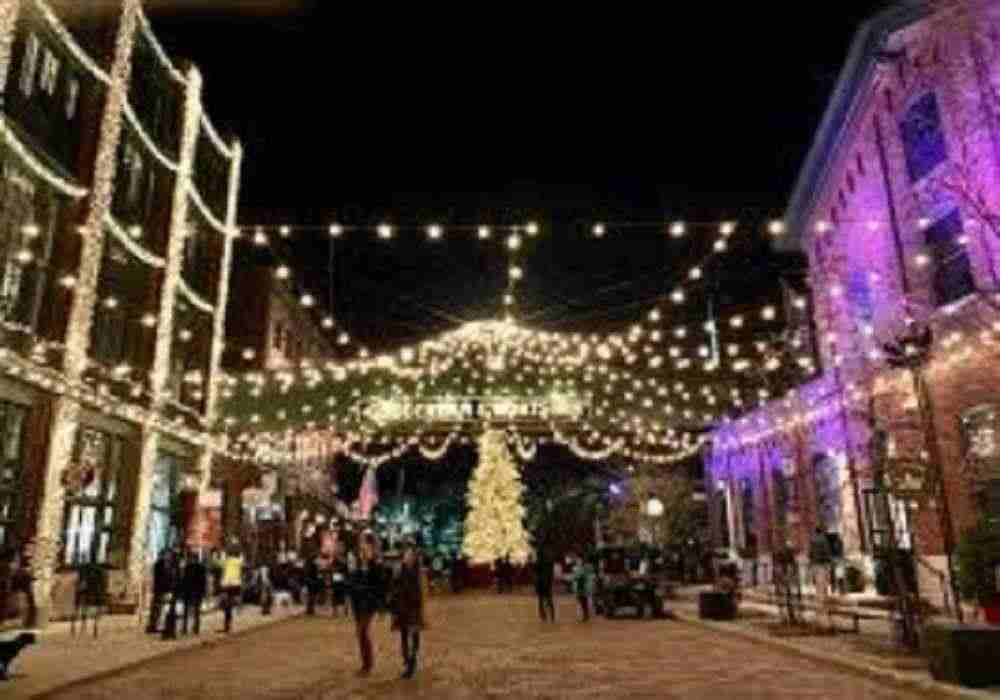 Lansdowne Christmas Package