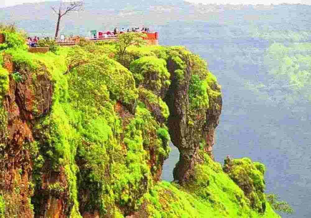Mahabaleshwar Monsoon Package