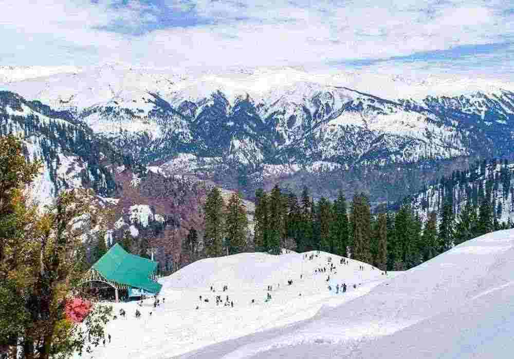 Manali Group Tour Package