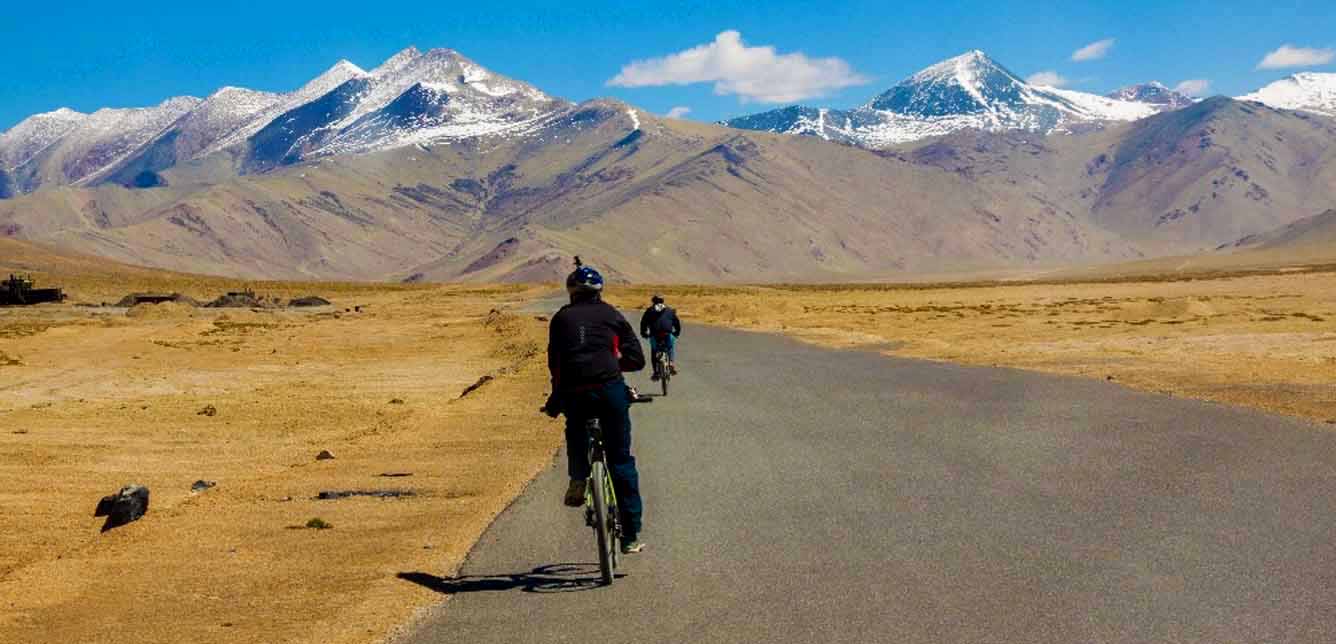 Manali to Khardung La Cycling