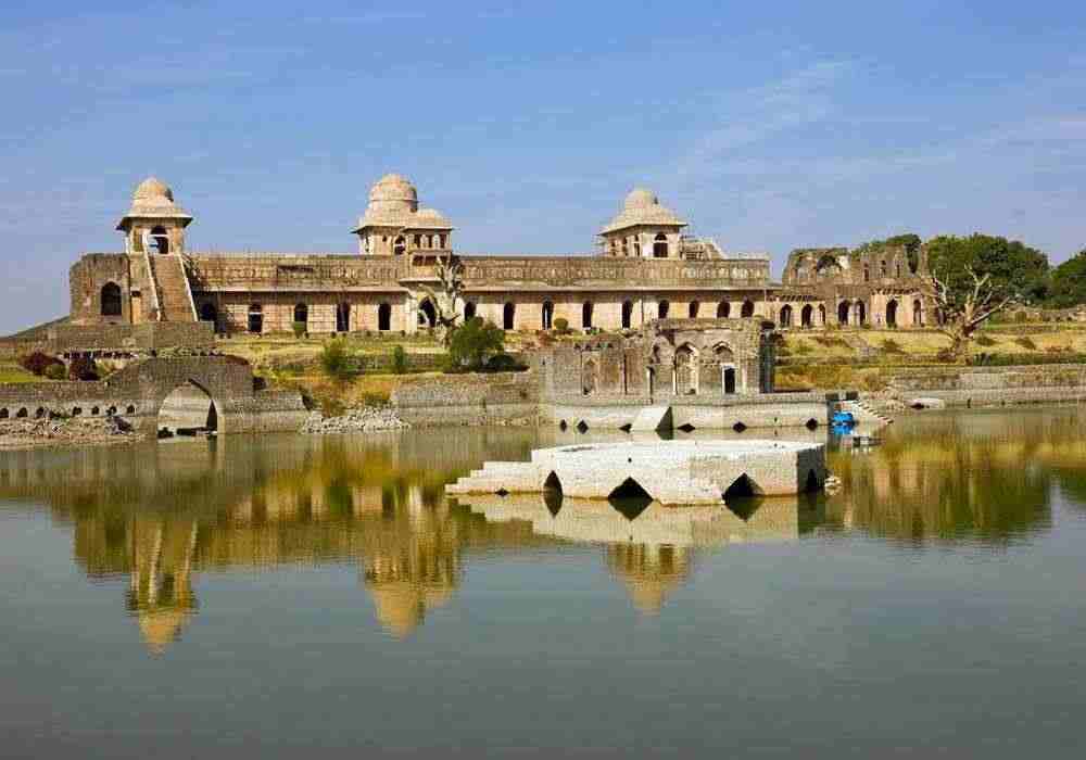 Mandu Honeymoon Package