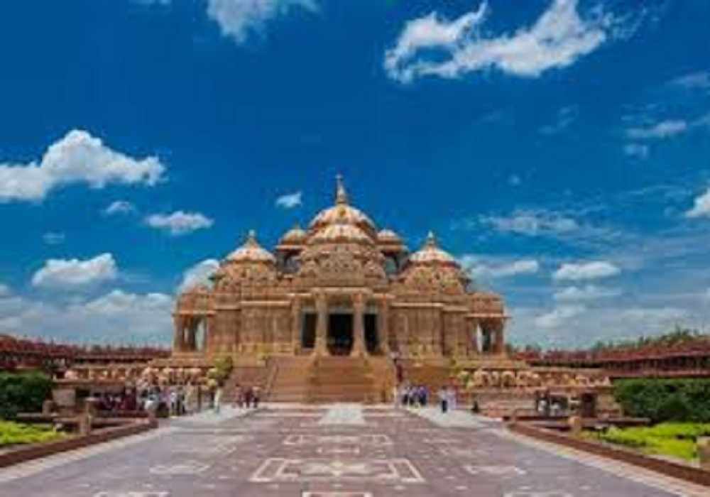 Mayur Vihar Holi Package