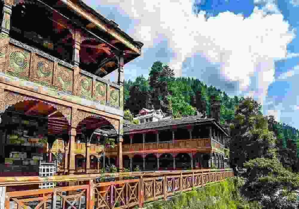 Delhi to Naggar Trip Package