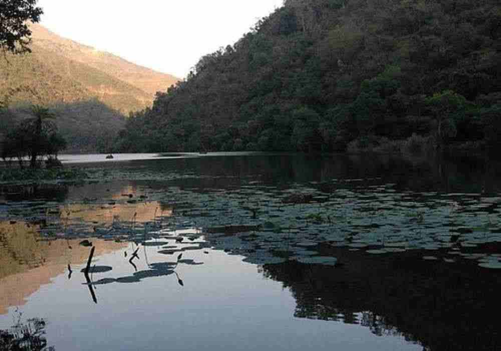 Nahan Friends Tour Package