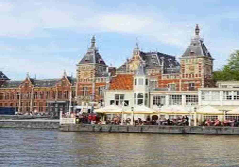 Netherlands Christmas Package