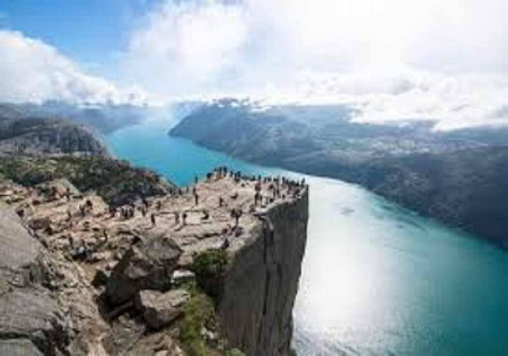 Norway Friends Tour Package