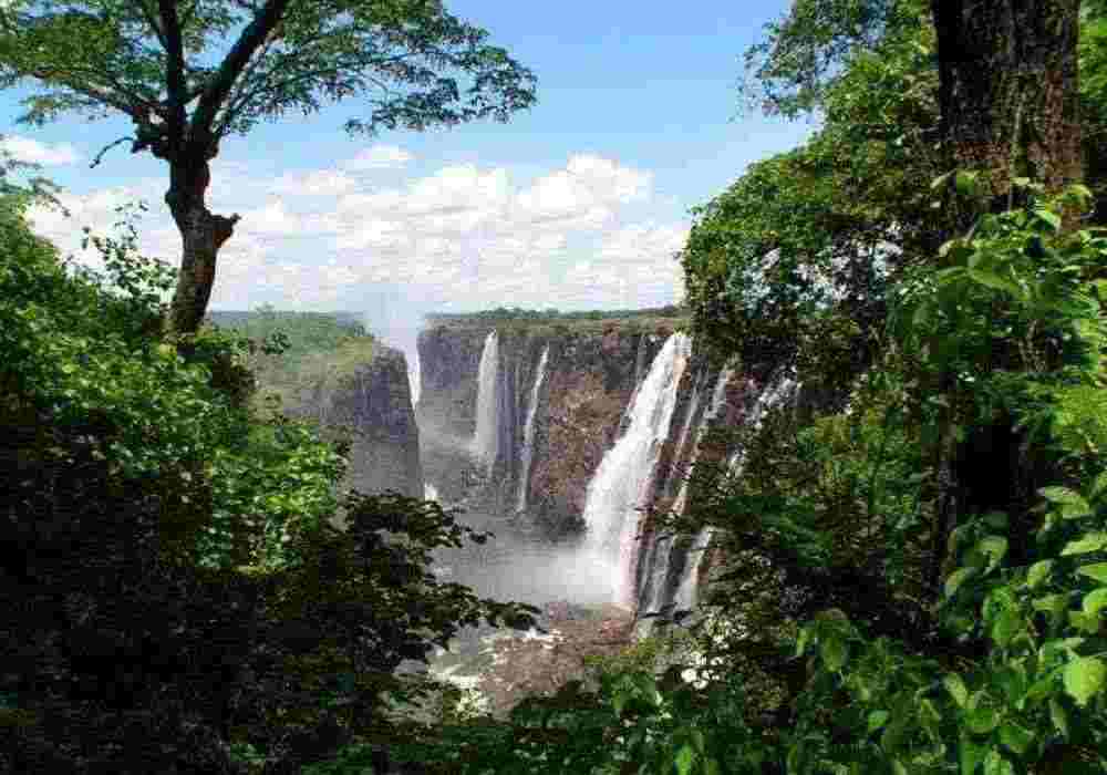 Zimbabwe Honeymoon Tour Packages
